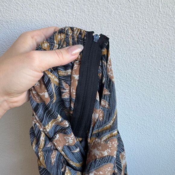 Indie Ella 100% Silk High Rise Romantic Flowy Culottes Boho Shorts Size Medium - Picture 6 of 7